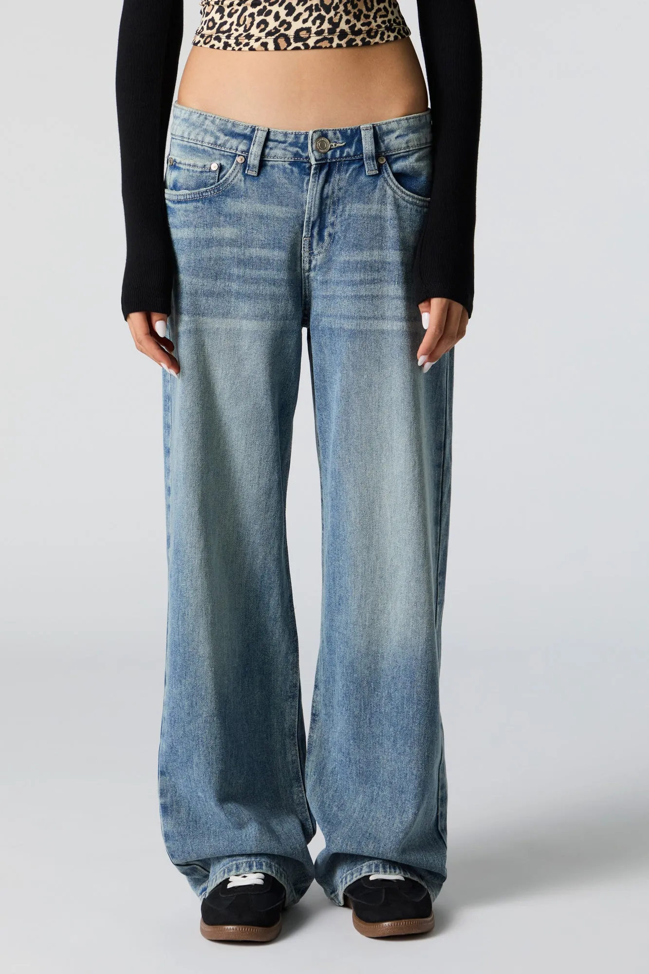 Vintage Low Rise Skater Jean sold by Charlotte Russe product image thumbnail 2