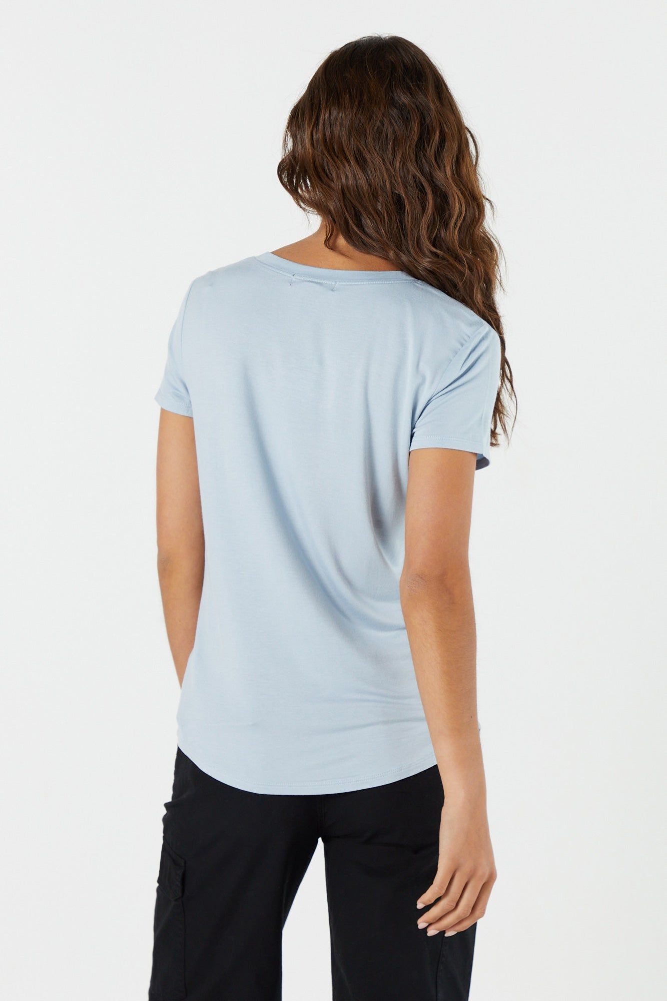 Colored Relaxed V-Neck Pocket T-Shirt sold by Charlotte Russe product image thumbnail 5