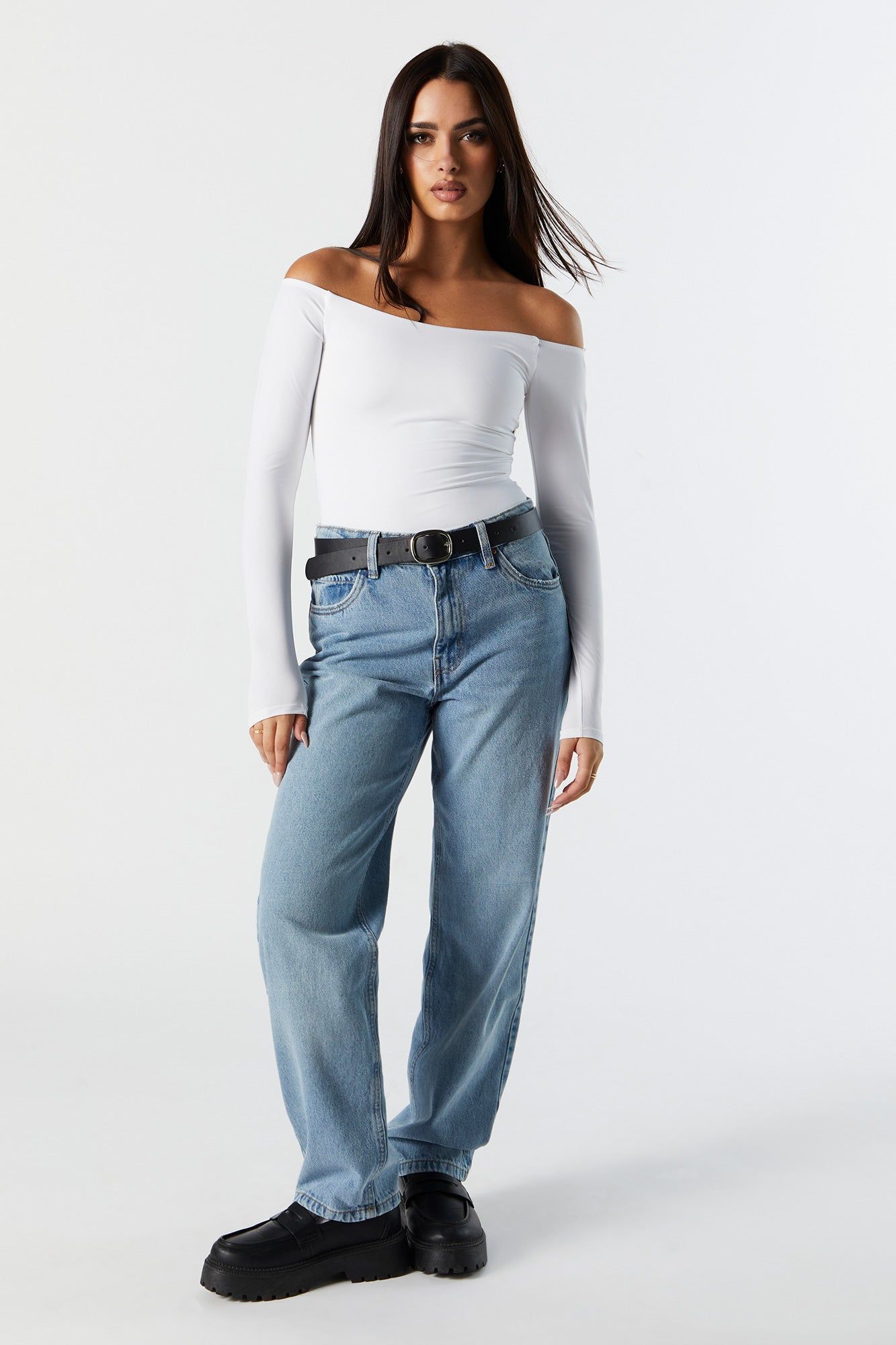 High Rise Medium Wash Straight Leg Jean sold by Charlotte Russe product image thumbnail 4