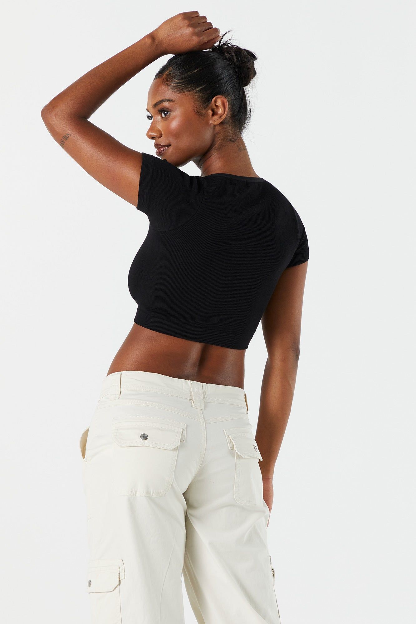 Seamless Ribbed Round Neck Cropped T-Shirt sold by Charlotte Russe product image thumbnail 5