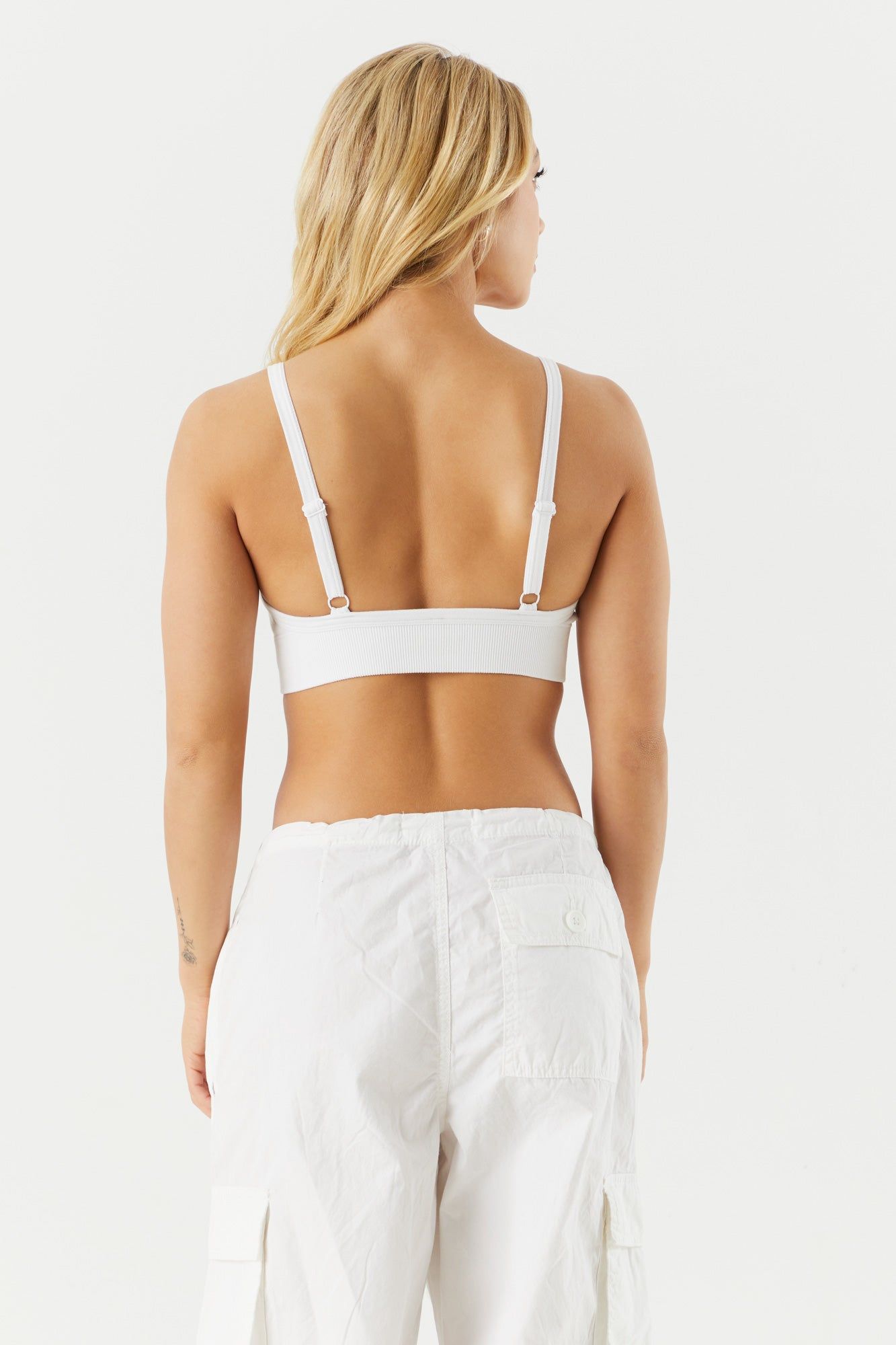 Seamless Ribbed V-Neck Bralette sold by Charlotte Russe product image thumbnail 2