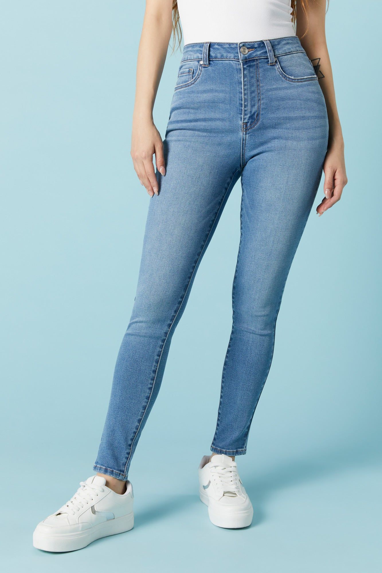 Miami Medium Wash Skinny Jean sold by Charlotte Russe product image thumbnail 2