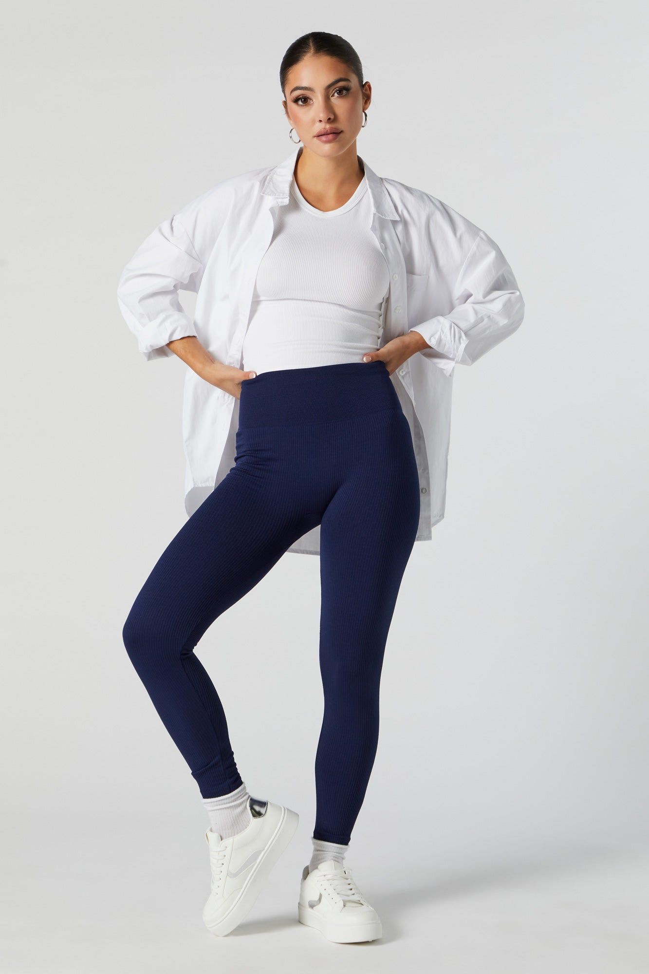 Seamless Ribbed Fleece Legging sold by Charlotte Russe product image thumbnail 4