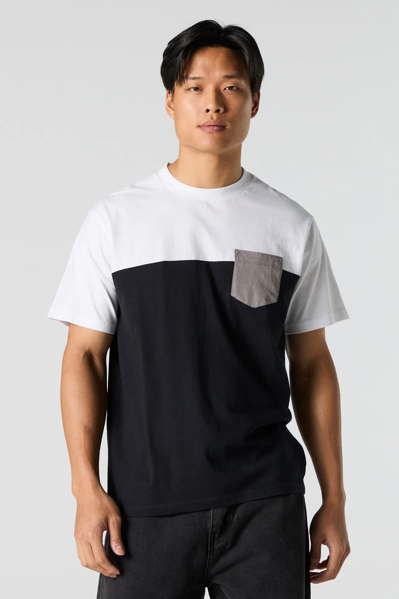 Colourblock Chest Pocket T-Shirt sold by Charlotte Russe product image thumbnail 4