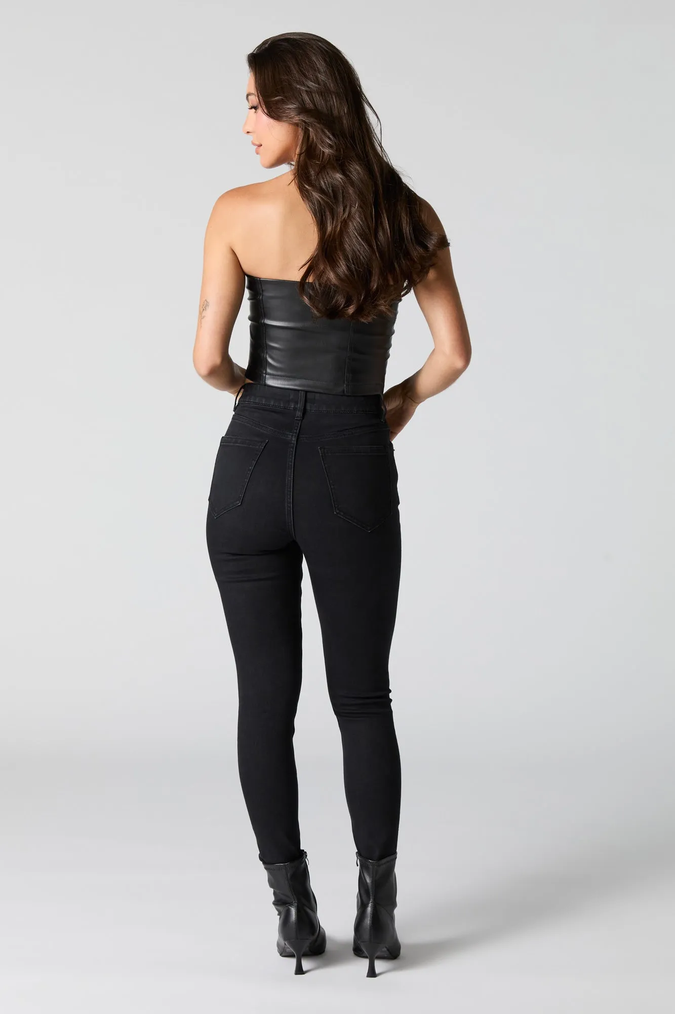 Black Wash High Rise Skinny Jean sold by Charlotte Russe product image thumbnail 3