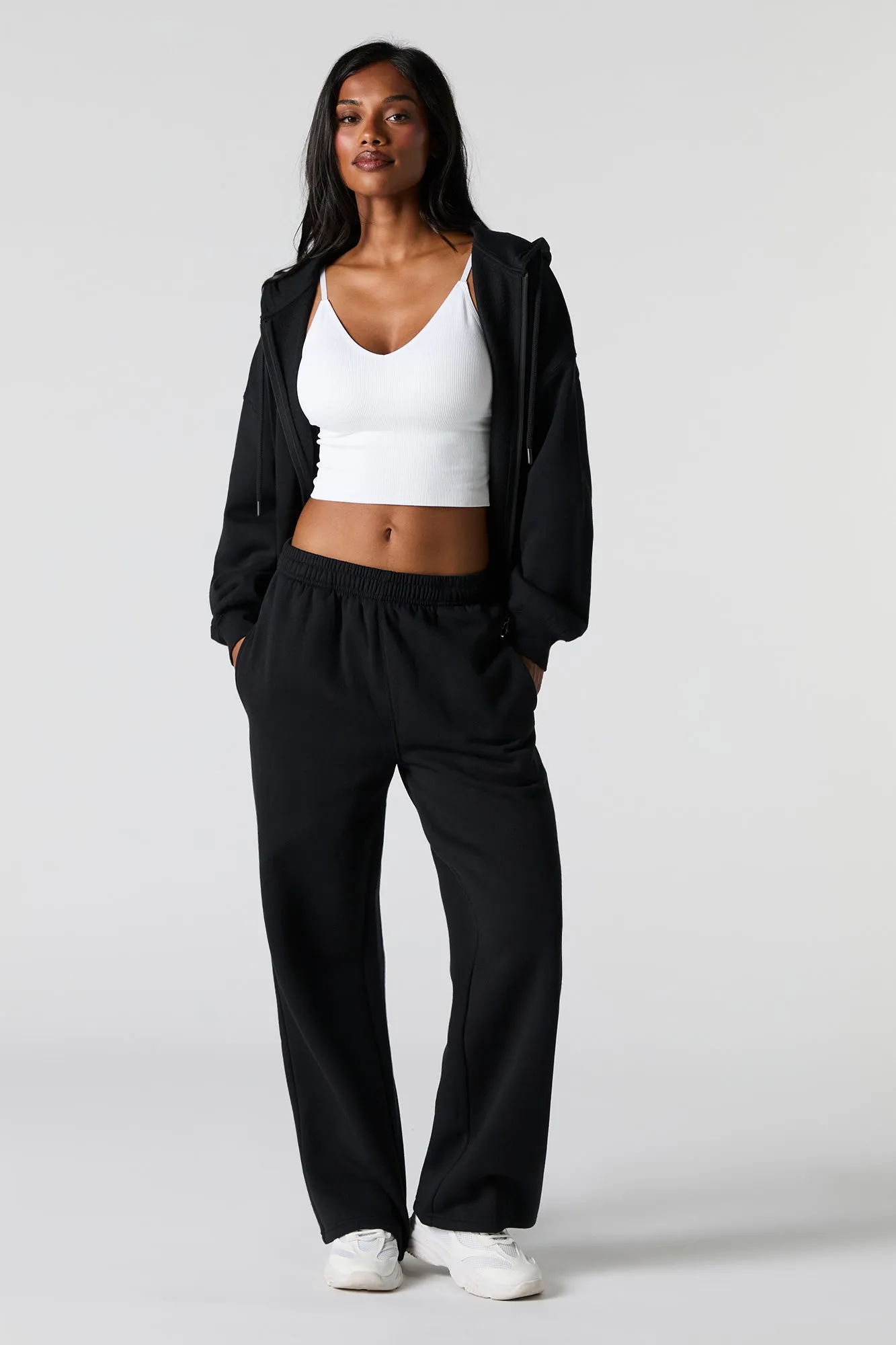 Solid Fleece Wide Leg Sweatpant sold by Charlotte Russe product image thumbnail 4