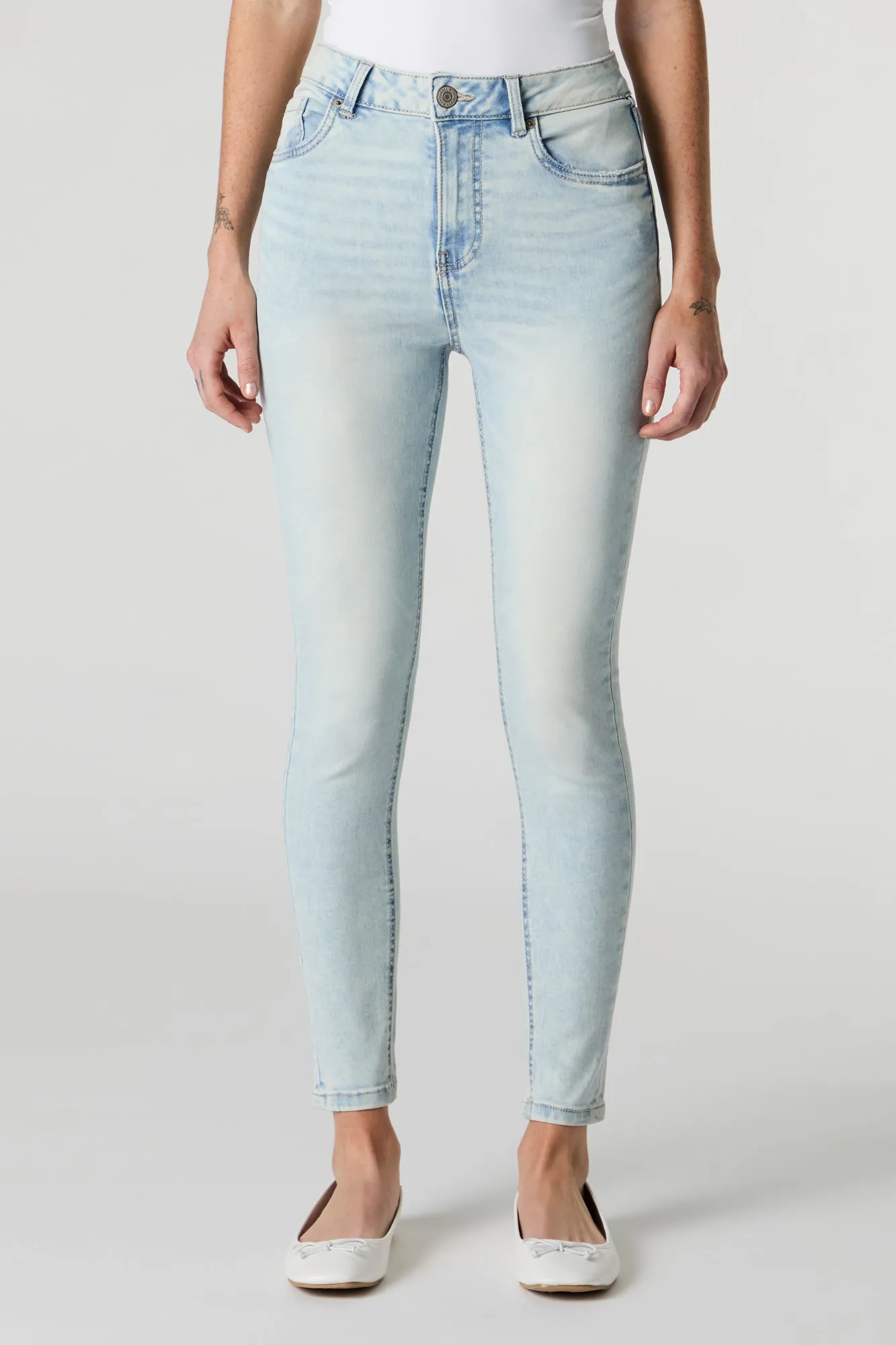 Vintage Light Wash High Rise Stretchy Skinny Jean sold by Charlotte Russe product image thumbnail 2