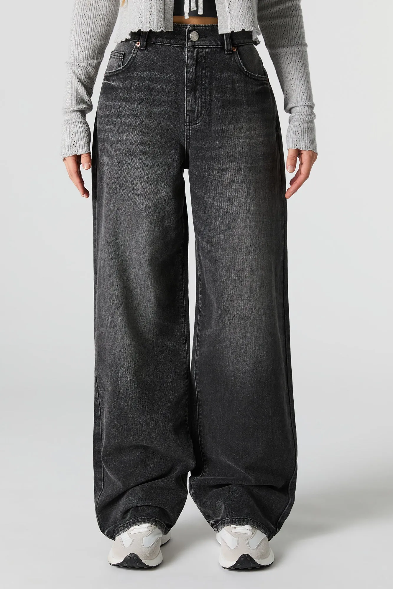 Vintage Black Wash High Rise Wide Leg Jean sold by Charlotte Russe product image thumbnail 2