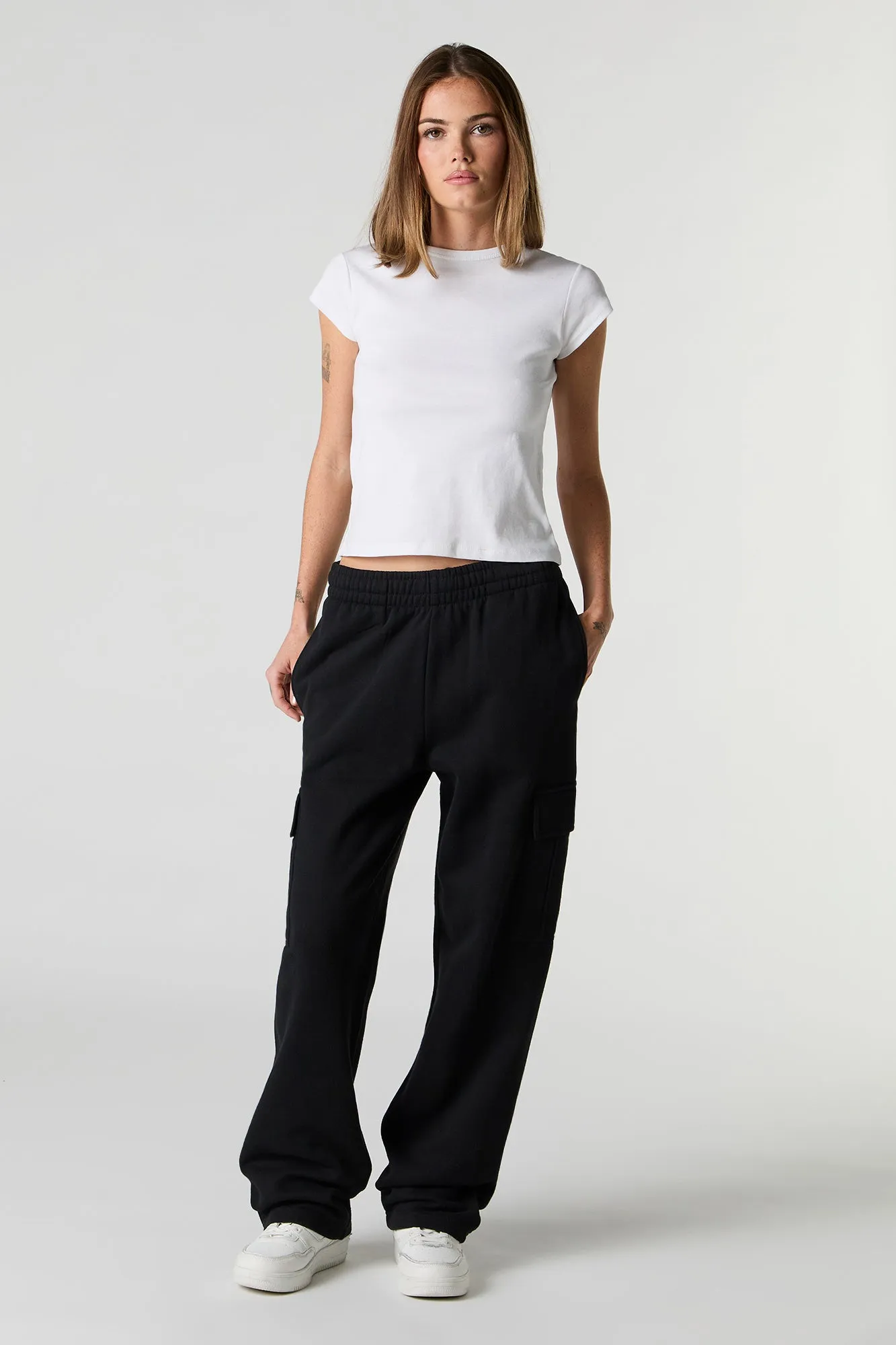 Solid Fleece Wide Leg Cargo Sweatpant sold by Charlotte Russe product image thumbnail 4