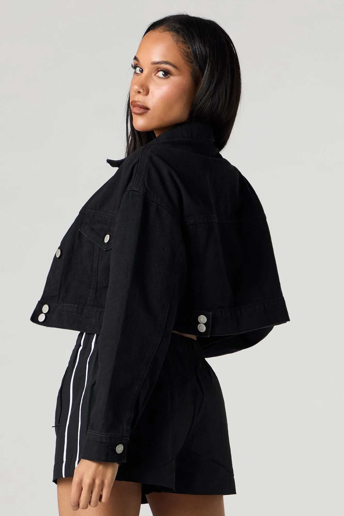 Cropped Denim Trucker Jacket sold by Charlotte Russe product image thumbnail 5