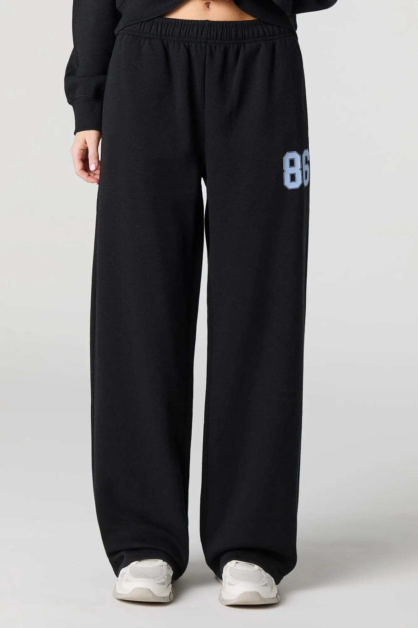 HD Print Wide Leg Fleece Sweatpant sold by Charlotte Russe product image thumbnail 5