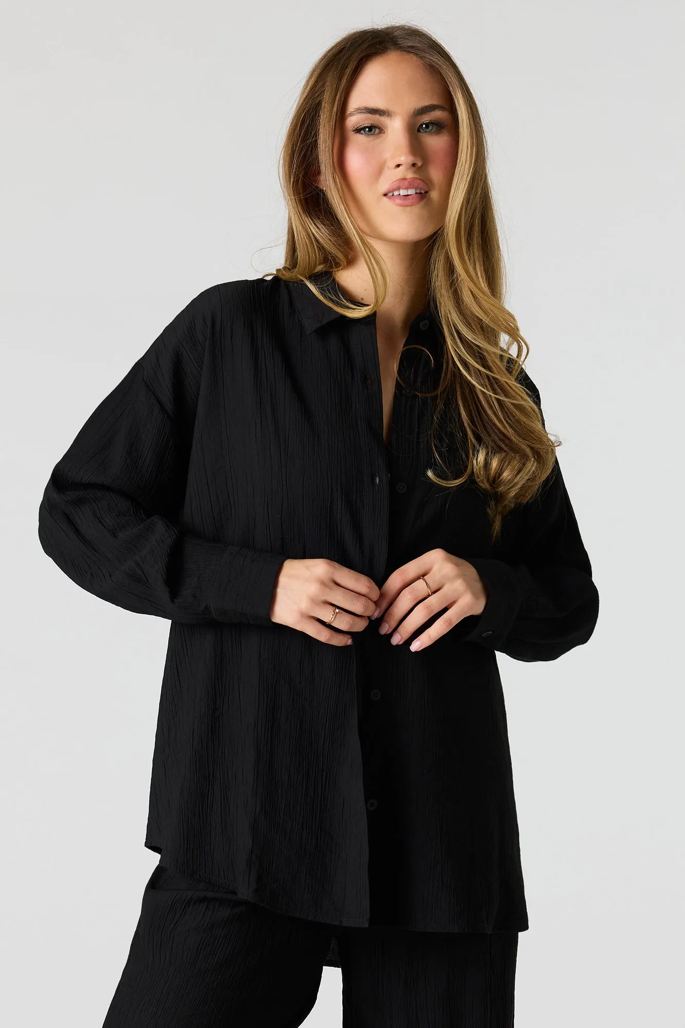 Textured Button-Up Oversized Top sold by Charlotte Russe product image thumbnail 5