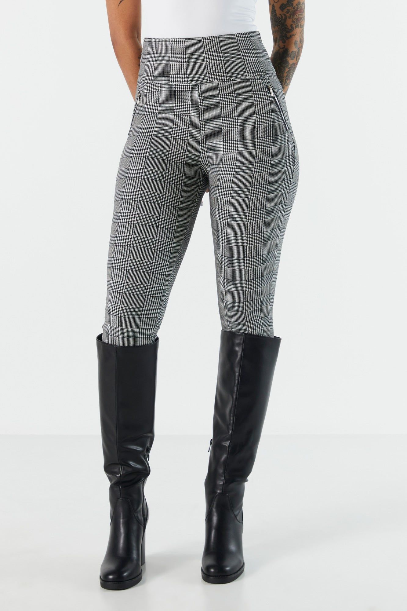Super Soft Zip Pocket Legging sold by Charlotte Russe product image thumbnail 2