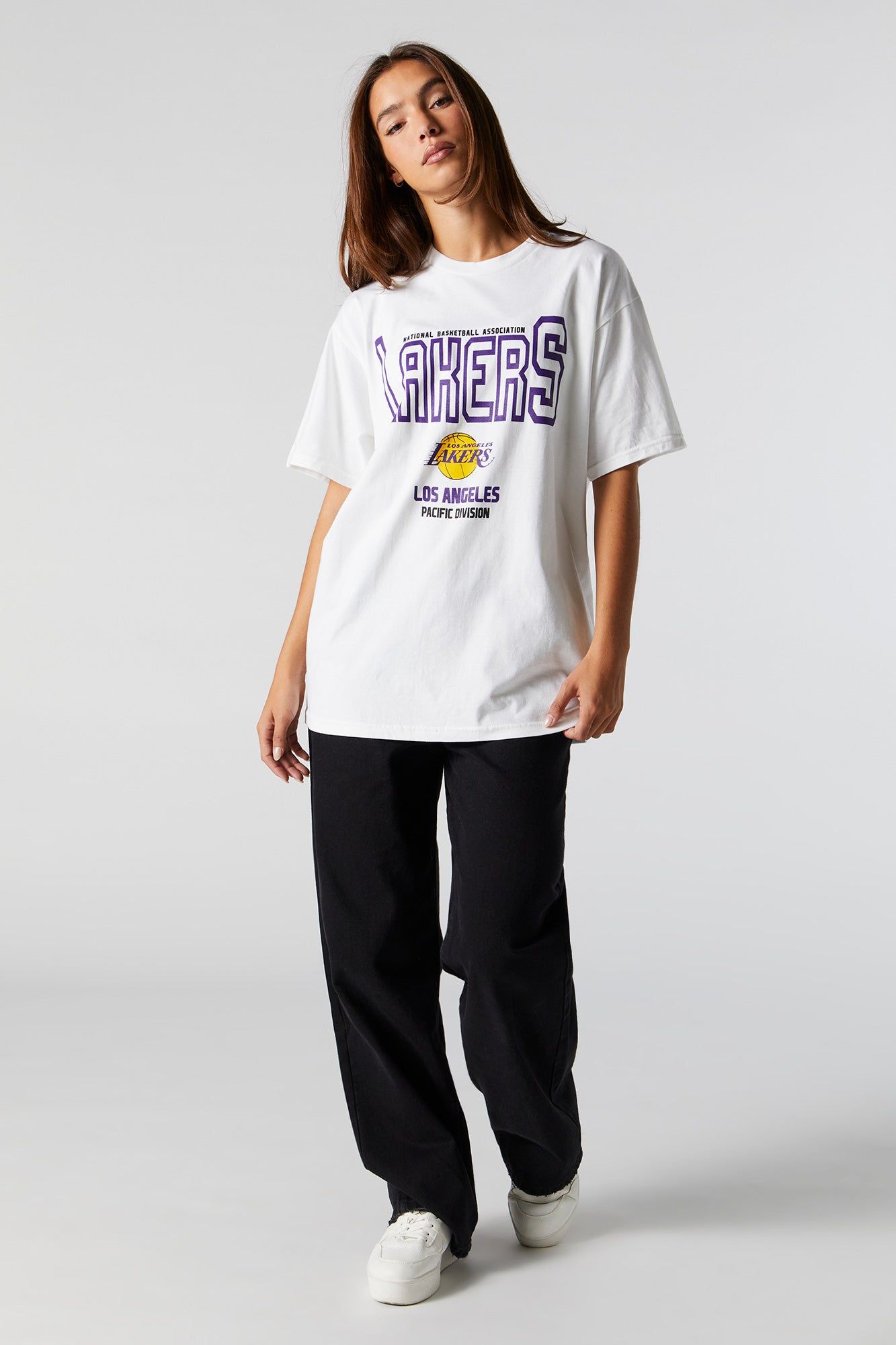 Lakers Graphic Boyfriend T-Shirt sold by Charlotte Russe product image thumbnail 4