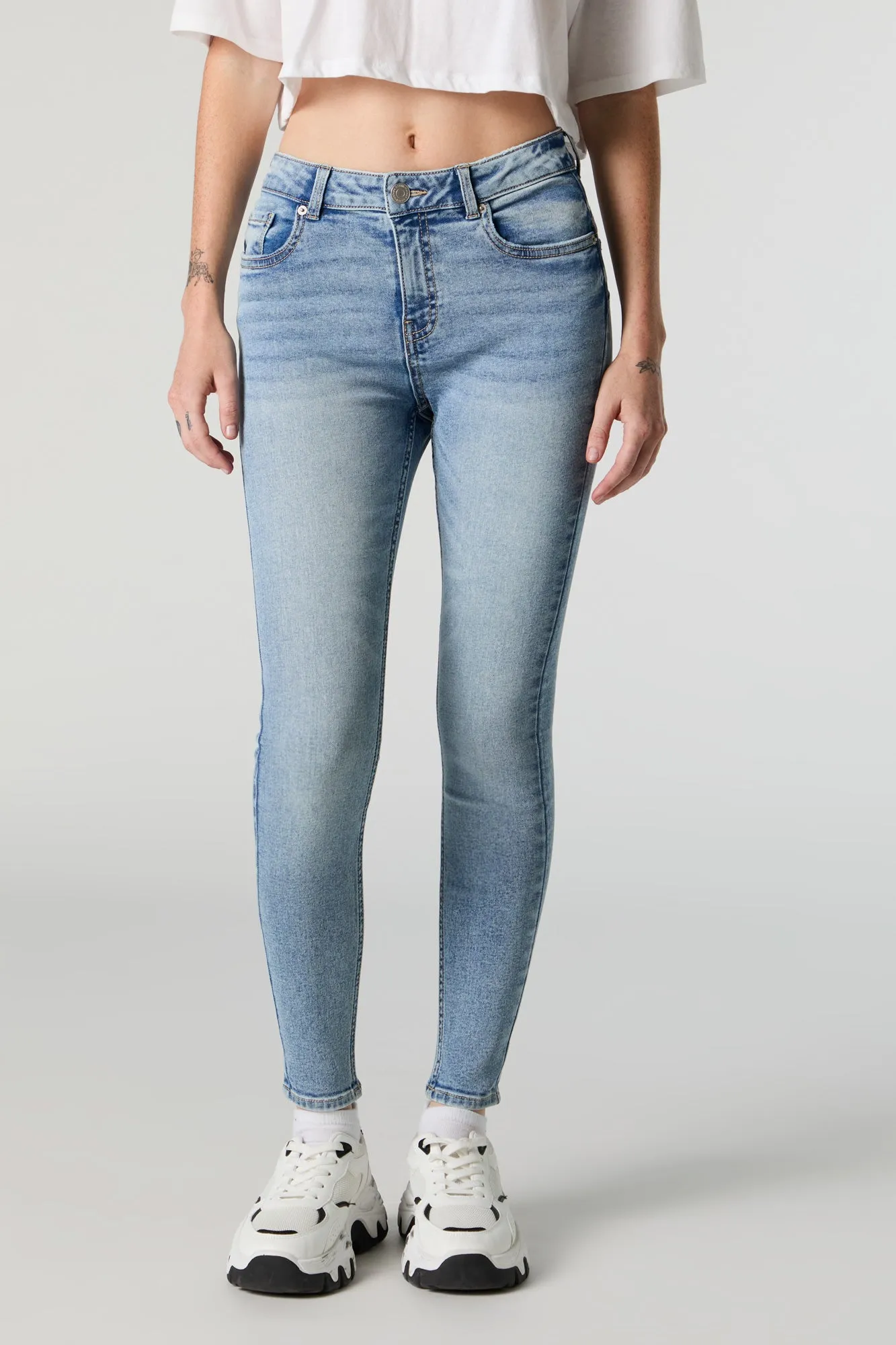 Rio Medium Wash Mid Rise Skinny Jean sold by Charlotte Russe product image thumbnail 2