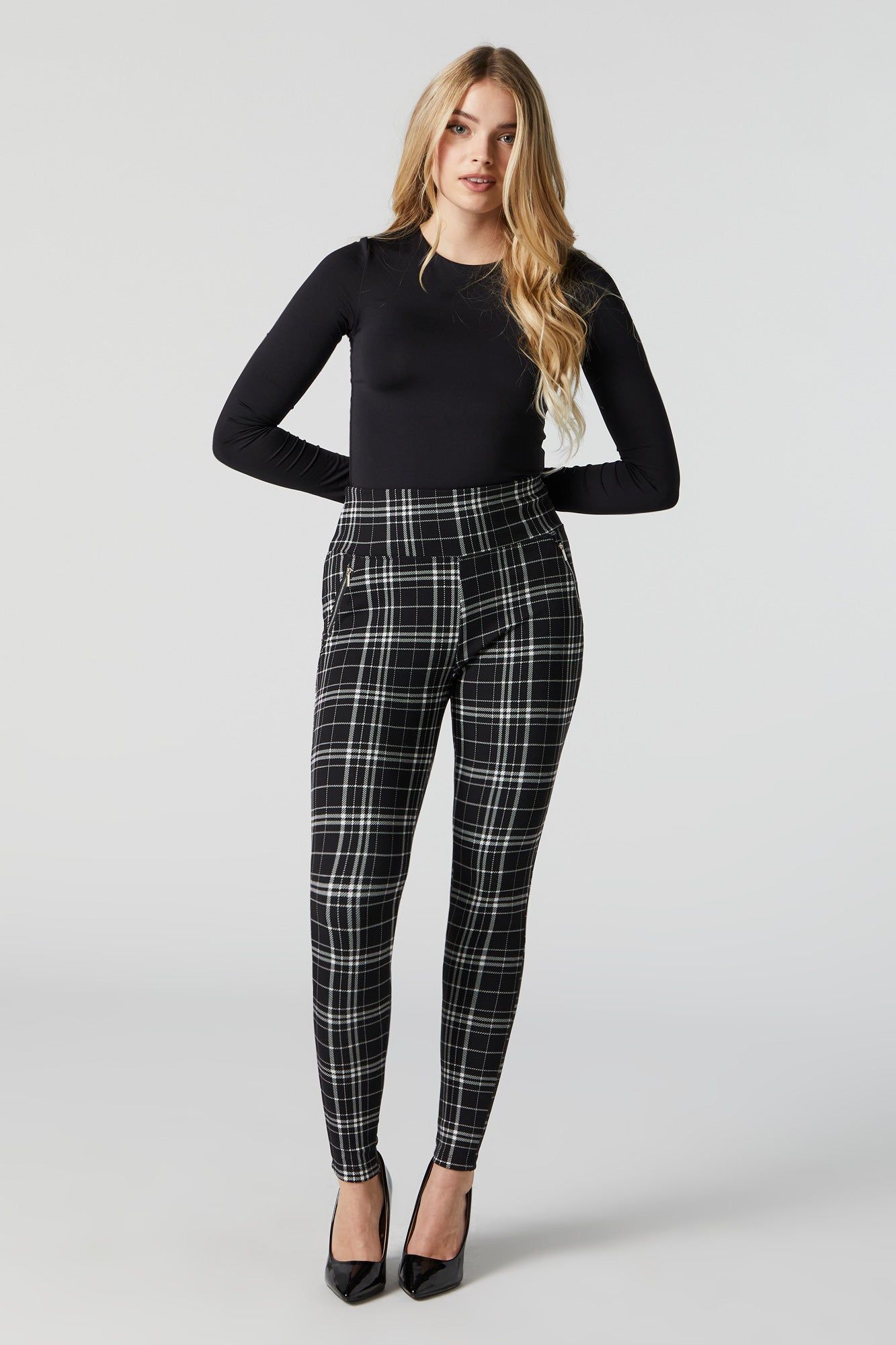 Plaid Print High Rise Zipper Pocket Legging sold by Charlotte Russe