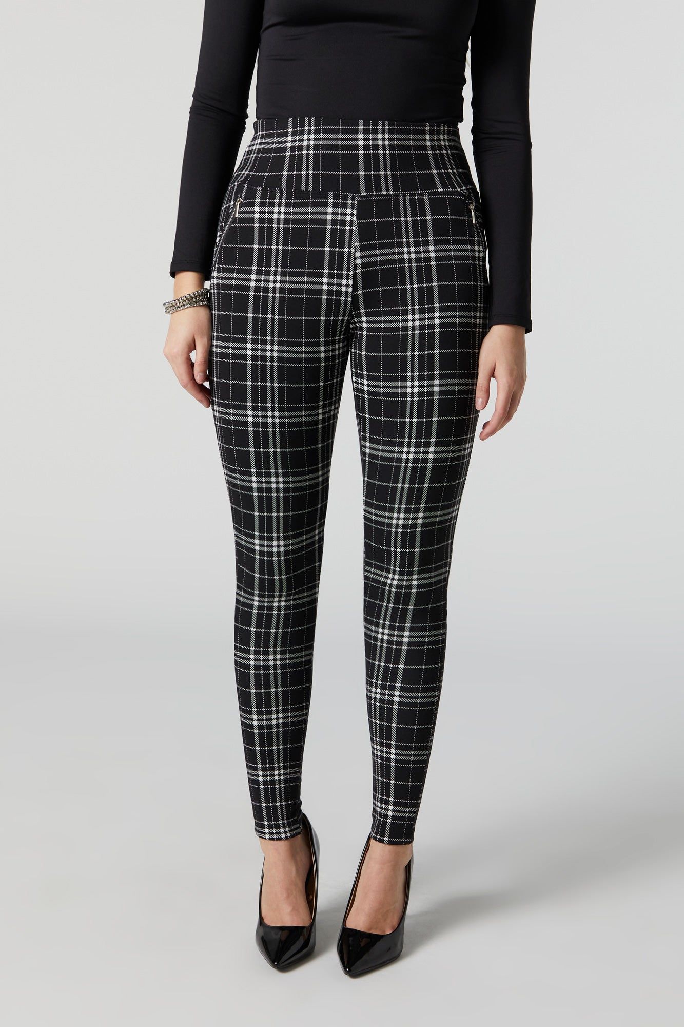 Plaid Print High Rise Zipper Pocket Legging sold by Charlotte Russe product image thumbnail 2