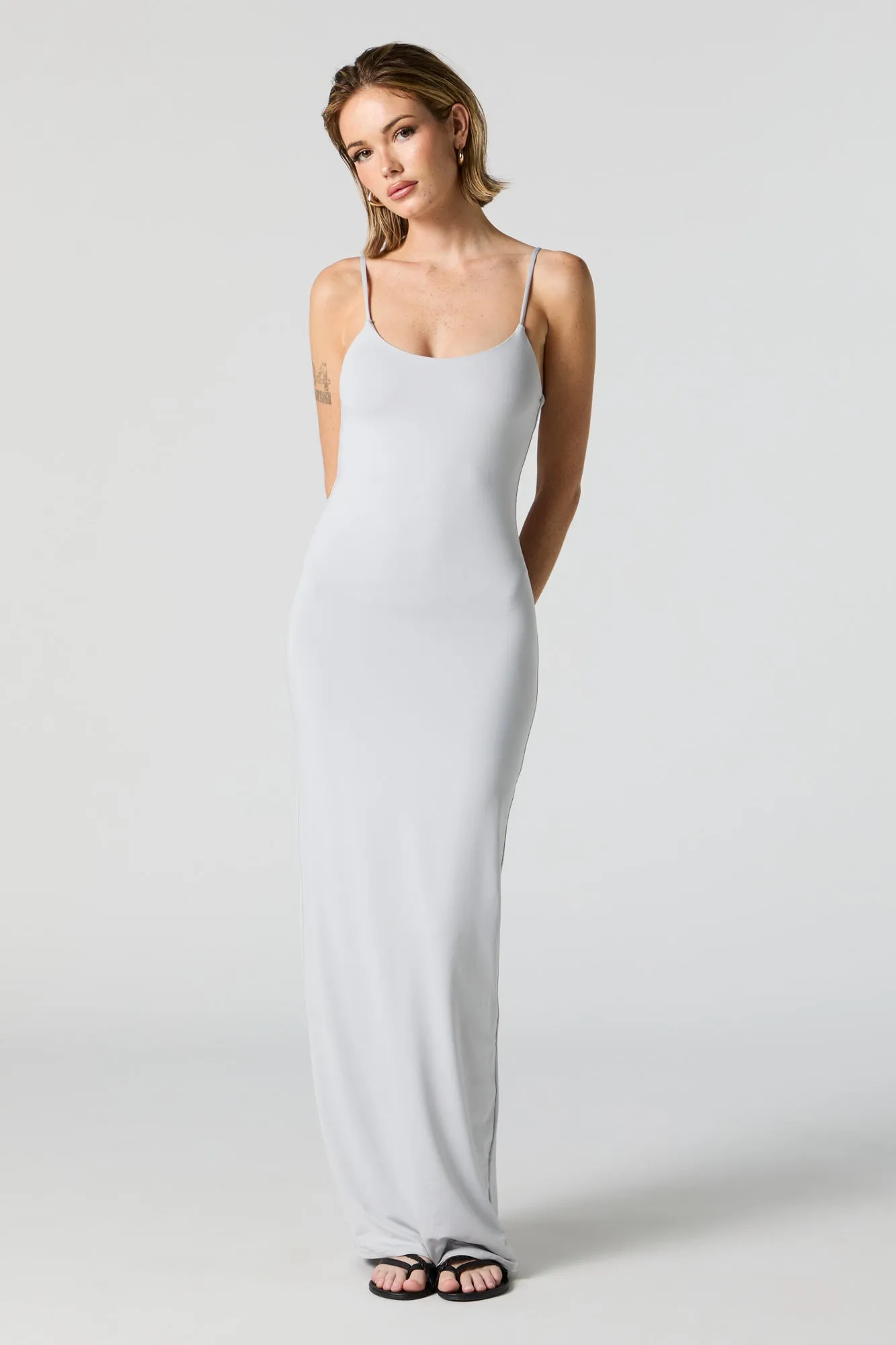 Contour Scoop Neck Maxi Dress sold by Charlotte Russe product image thumbnail 5