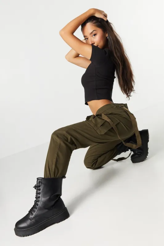 Jogger cargo polyvalent sold by Charlotte Russe