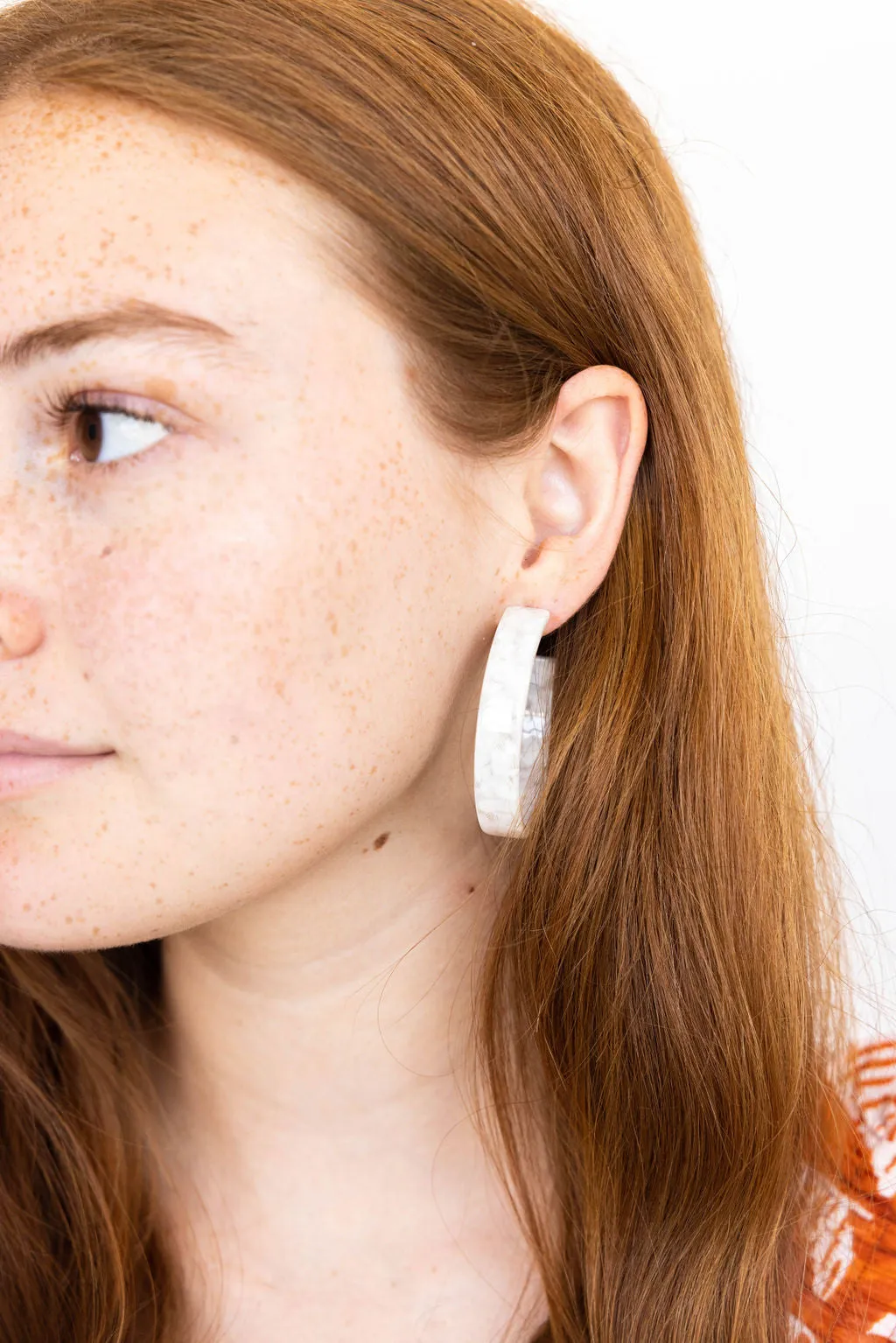 Ashley - Medium - White Shell sold by Charming Charlie product image thumbnail 4