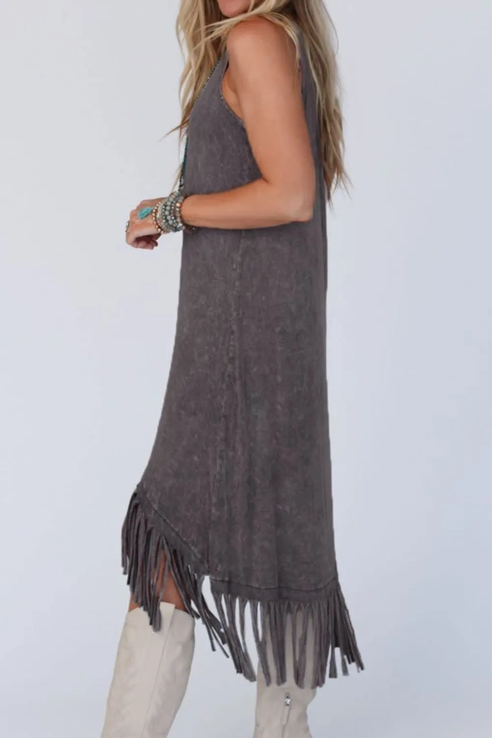 Tassel Round Neck Sleeveless Midi Dress sold by Charming Charlie product image thumbnail 4