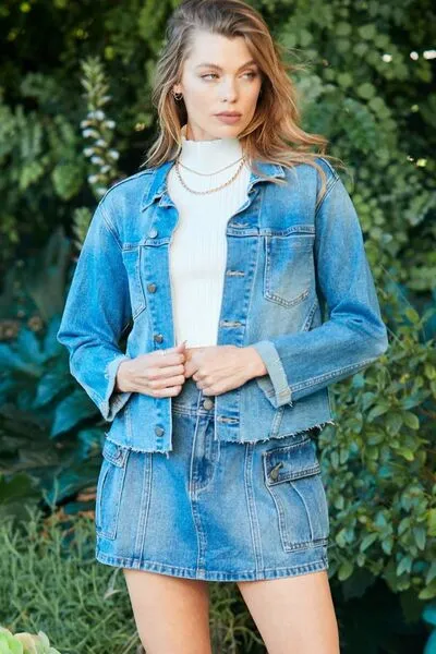 Veveret Button Up Raw Hem Denim Jacket sold by Charming Charlie product image thumbnail 5