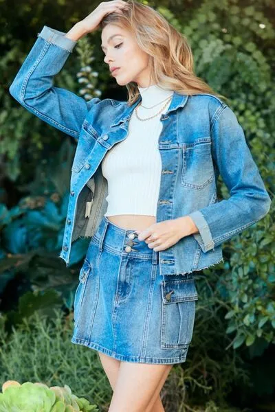 Veveret Button Up Raw Hem Denim Jacket sold by Charming Charlie product image thumbnail 3