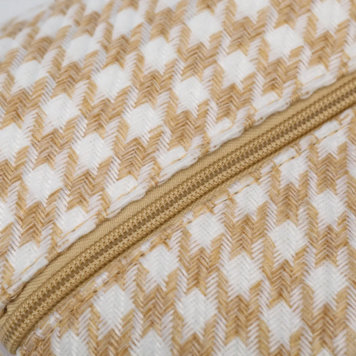 Houndstooth Canvas Travel Bag sold by Charming Charlie product image thumbnail 4