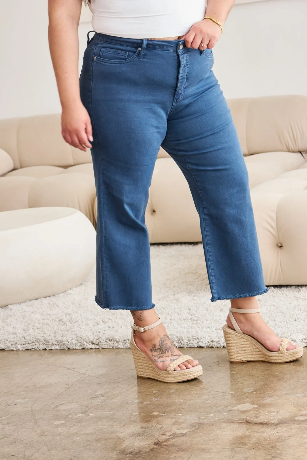 RFM Crop Chloe Full Size Tummy Control High Waist Raw Hem Jeans sold by Charming Charlie product image thumbnail 5