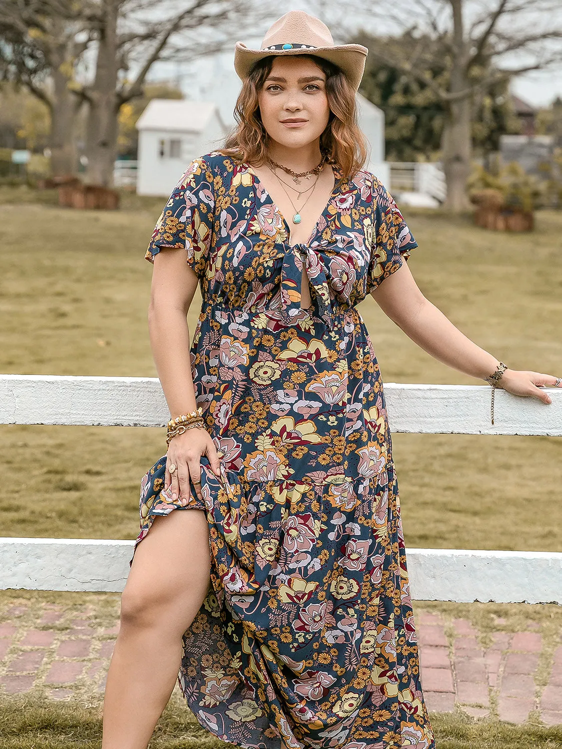 Plus Size Tied Printed Short Sleeve Midi Dress sold by Charming Charlie product image thumbnail 5