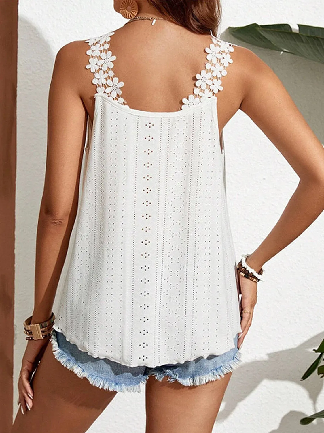 Lace Detail Scoop Neck Tank sold by Charming Charlie product image thumbnail 3