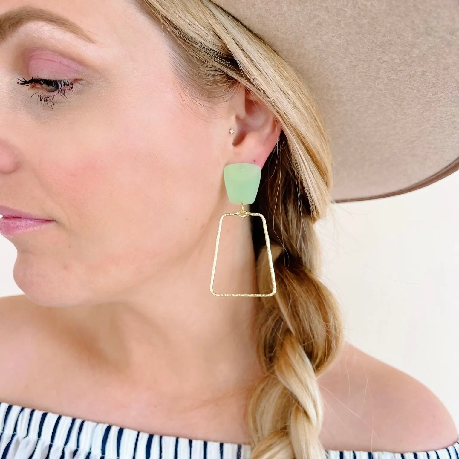 Kaelyn - Mint sold by Charming Charlie product image thumbnail 3