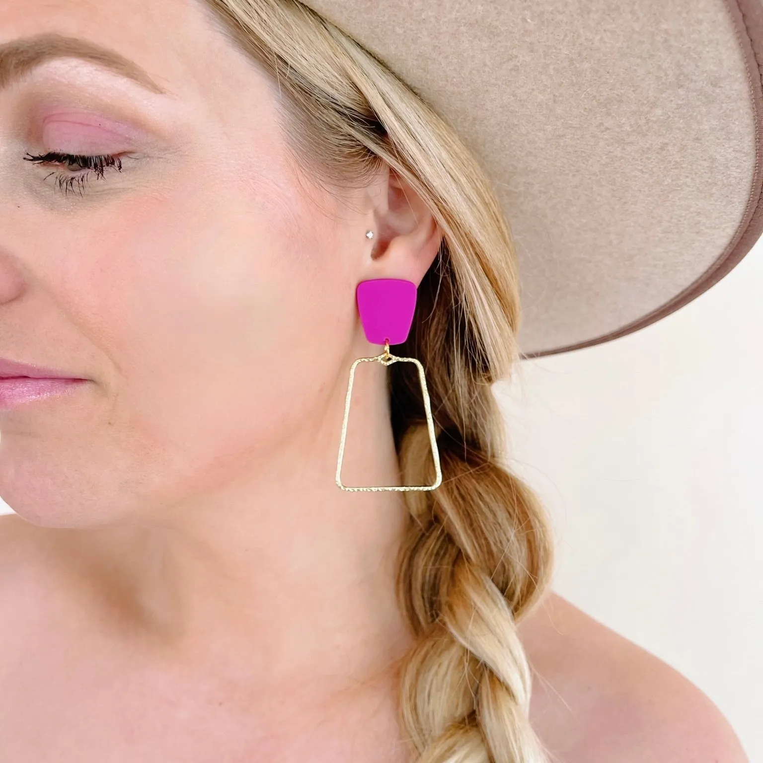 Kaelyn - Magenta sold by Charming Charlie product image thumbnail 3