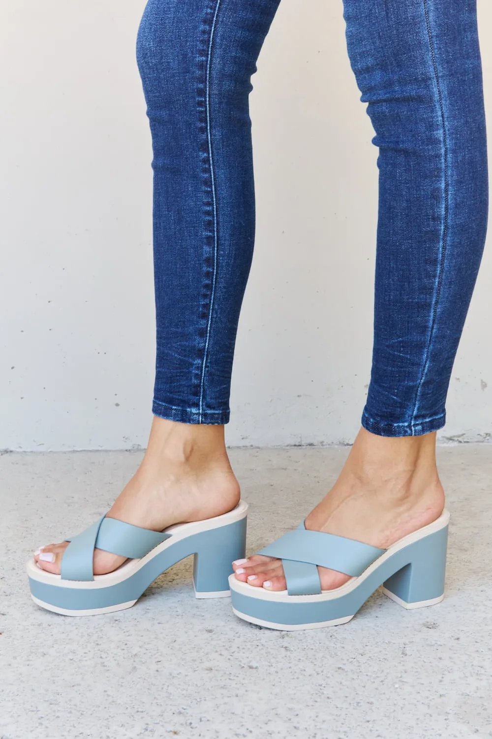Weeboo Cherish The Moments Contrast Platform Sandals in Misty Blue sold by Charming Charlie product image thumbnail 4
