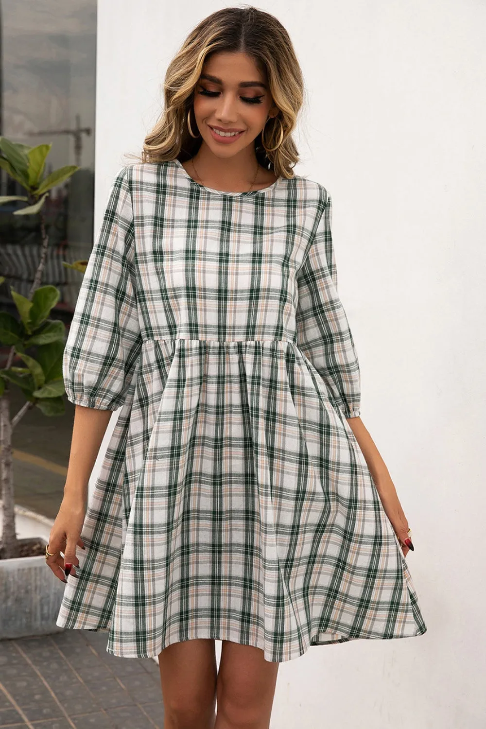 Plaid Round Neck Mini Dress sold by Charming Charlie product image thumbnail 4
