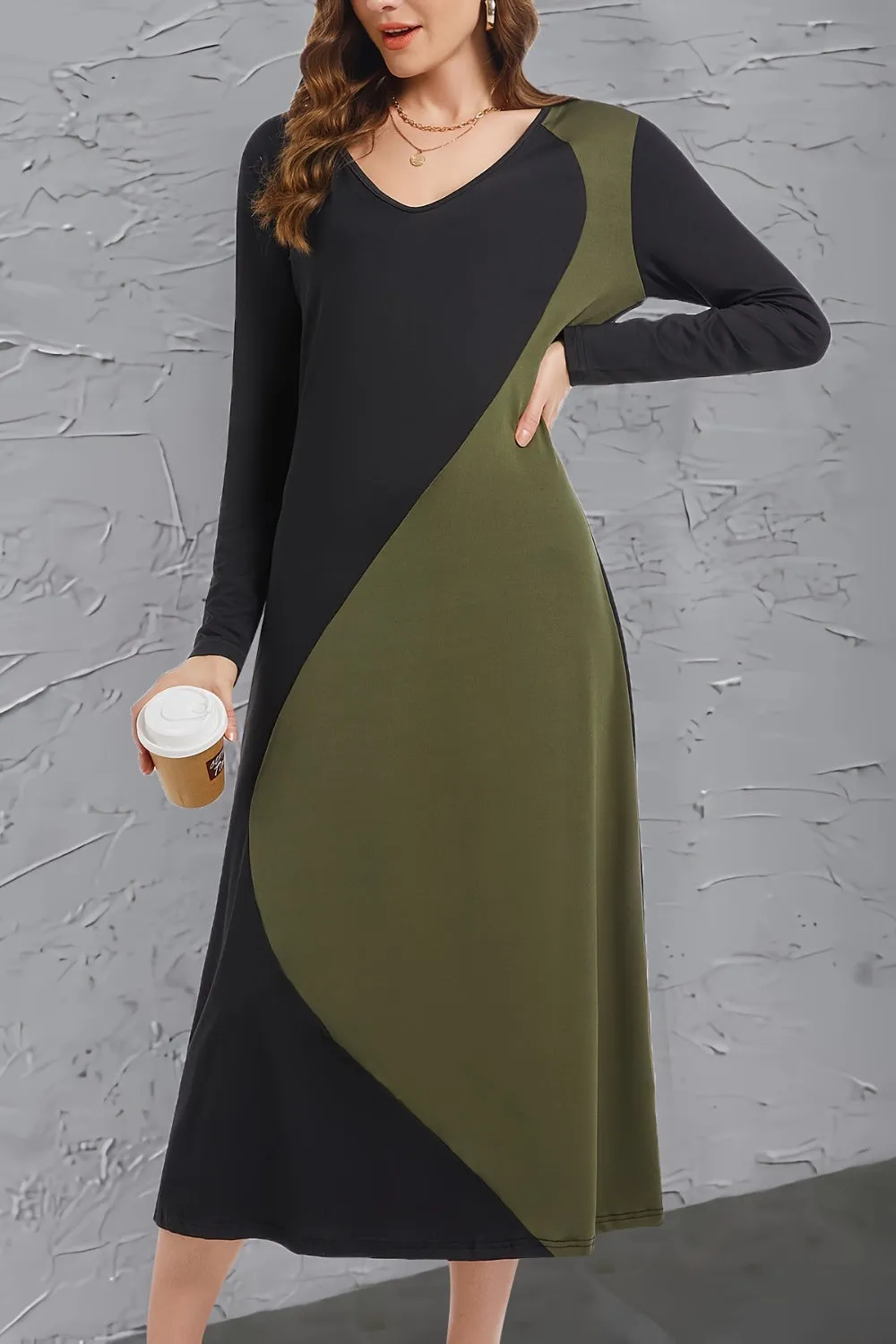Contrast Long Sleeve Midi Dress sold by Charming Charlie product image thumbnail 4