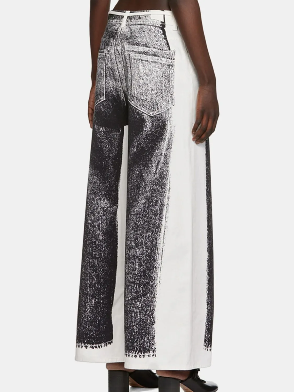 Button-Fly Contrast Jeans with Pockets sold by Charming Charlie product image thumbnail 2