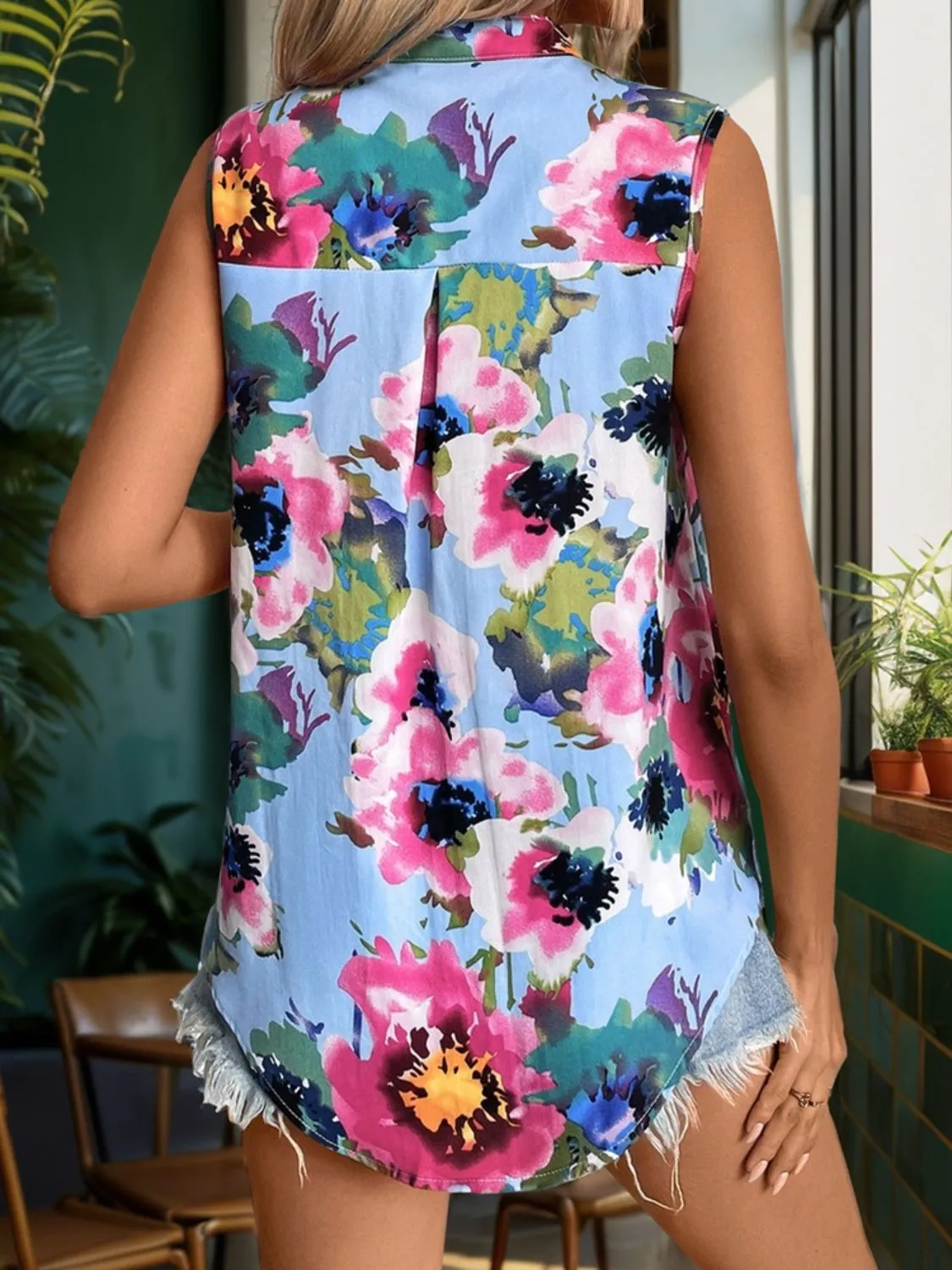 Printed Round Neck Sleeveless Blouse sold by Charming Charlie product image thumbnail 2