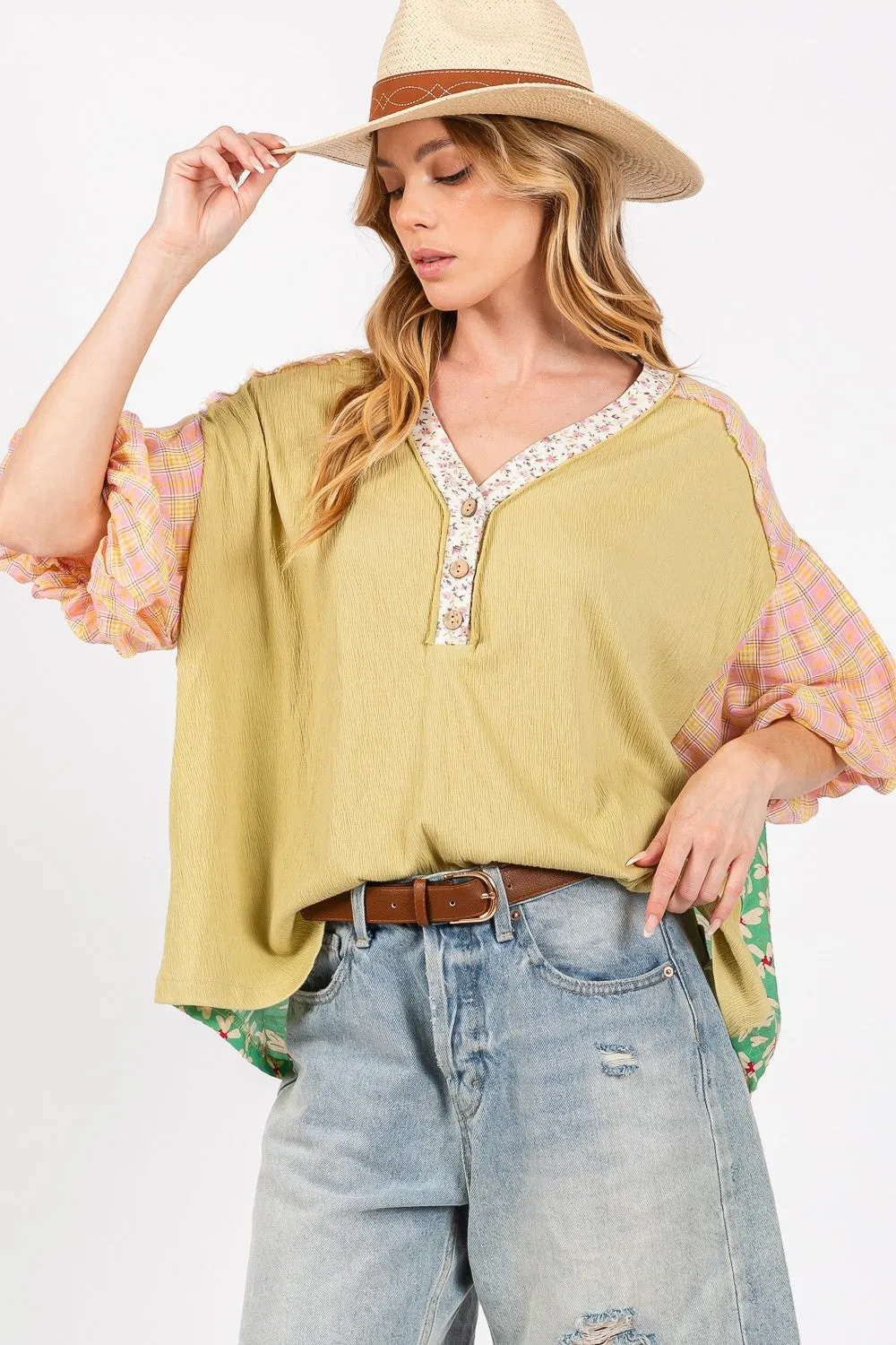 SAGE + FIG Color Block Bubble Sleeve Top sold by Charming Charlie