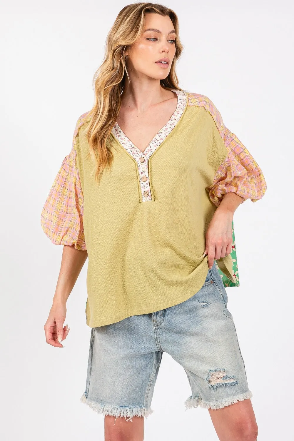 SAGE + FIG Color Block Bubble Sleeve Top sold by Charming Charlie product image thumbnail 5
