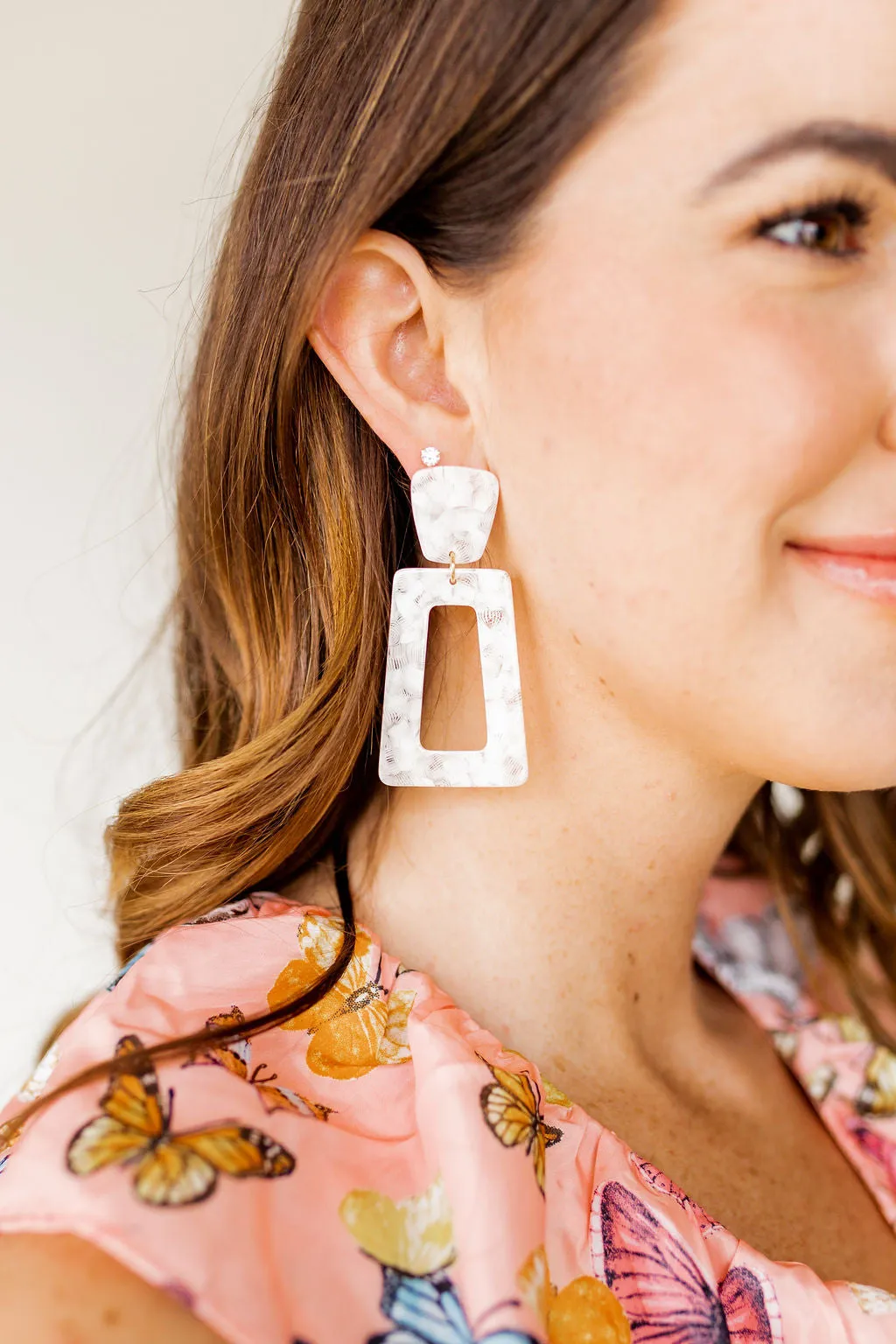 Kennedy - White Shell sold by Charming Charlie product image thumbnail 2