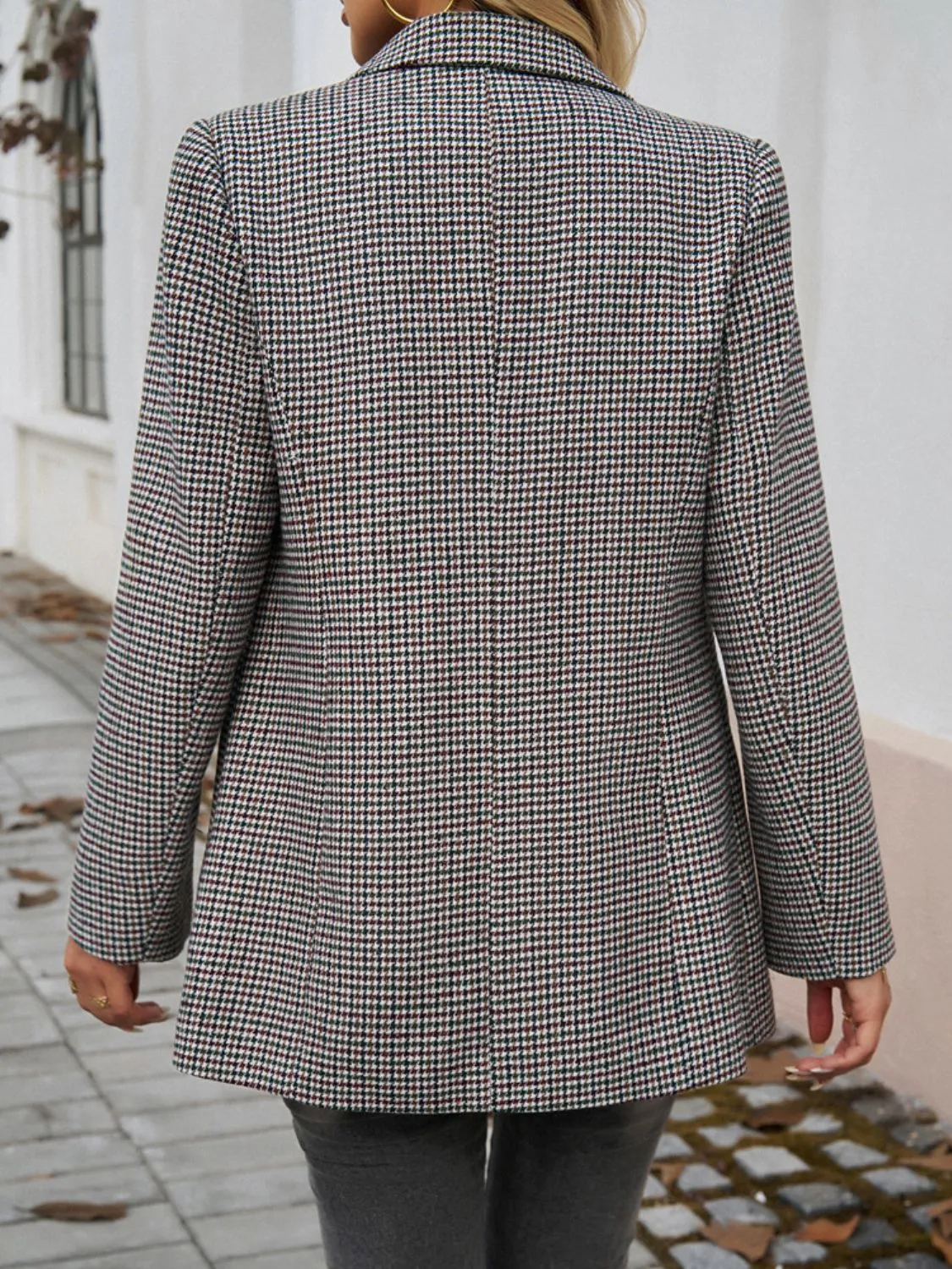 Devine Pocketed Houndstooth Long Sleeve Blazer sold by Charming Charlie product image thumbnail 2