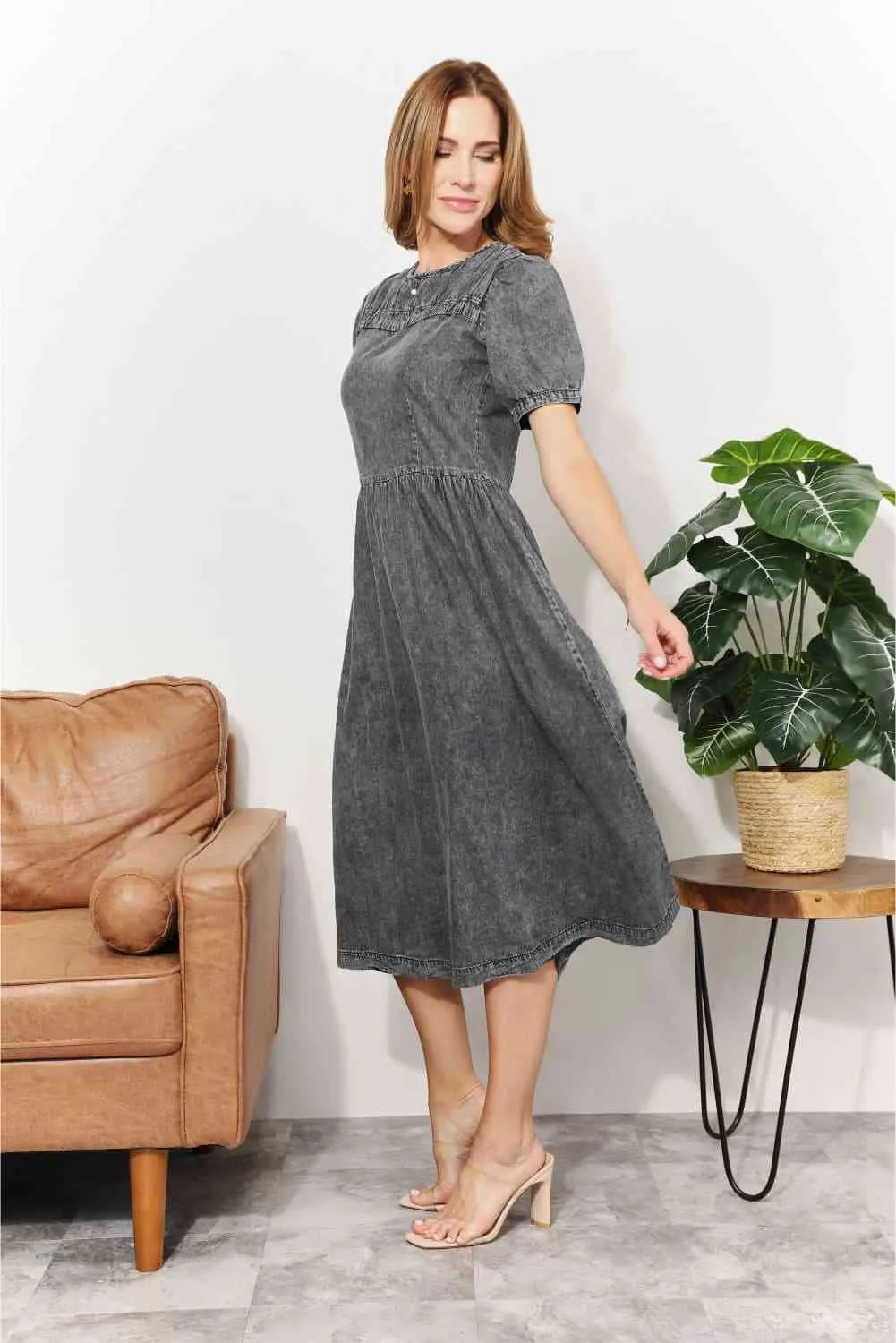 And The Why Full Size Washed Chambray Midi Dress sold by Charming Charlie product image thumbnail 3