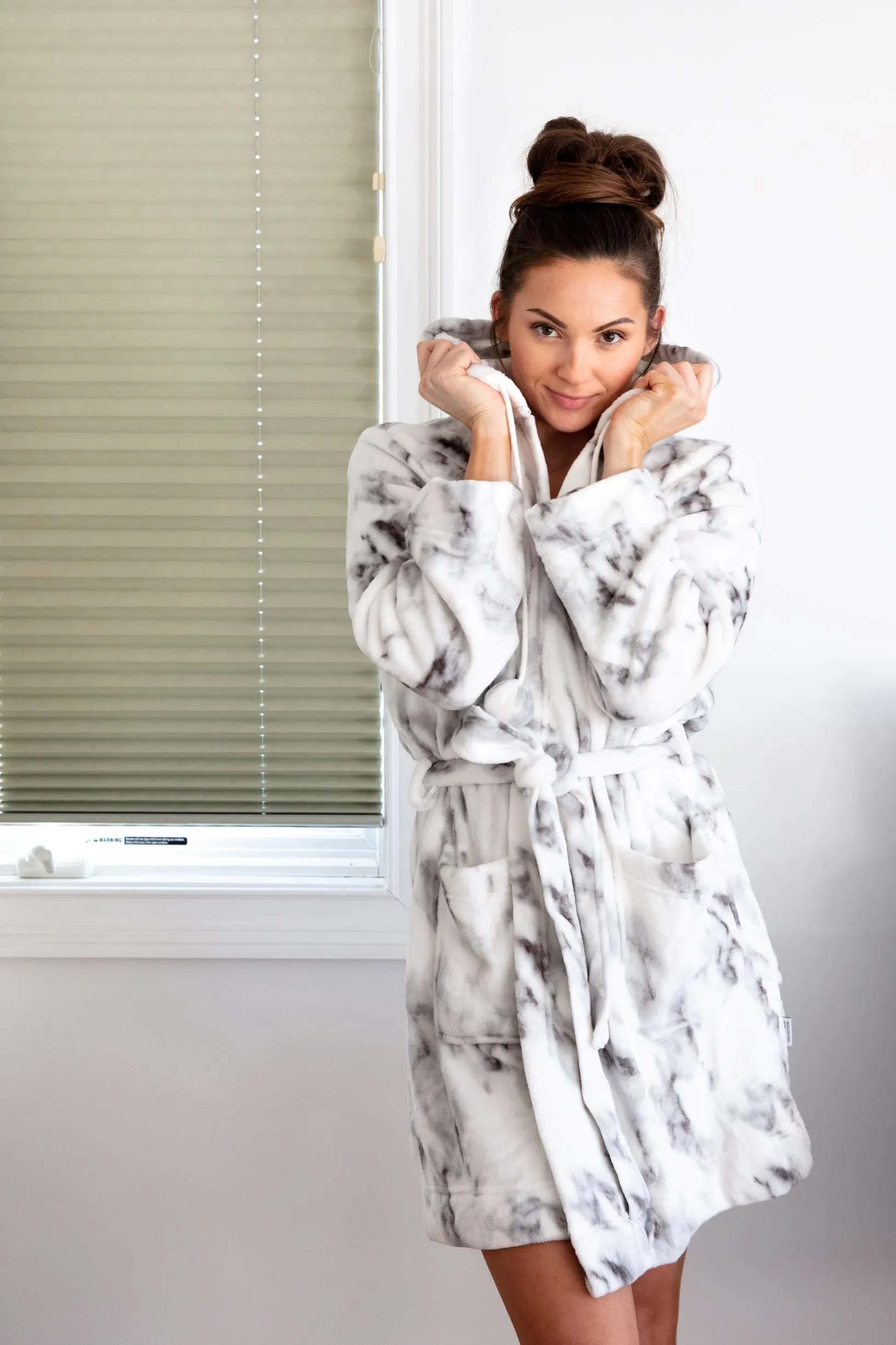 Women's Marble Luxe Fleece Plush Pom Pom Lounge Robe sold by Charming Charlie product image thumbnail 3
