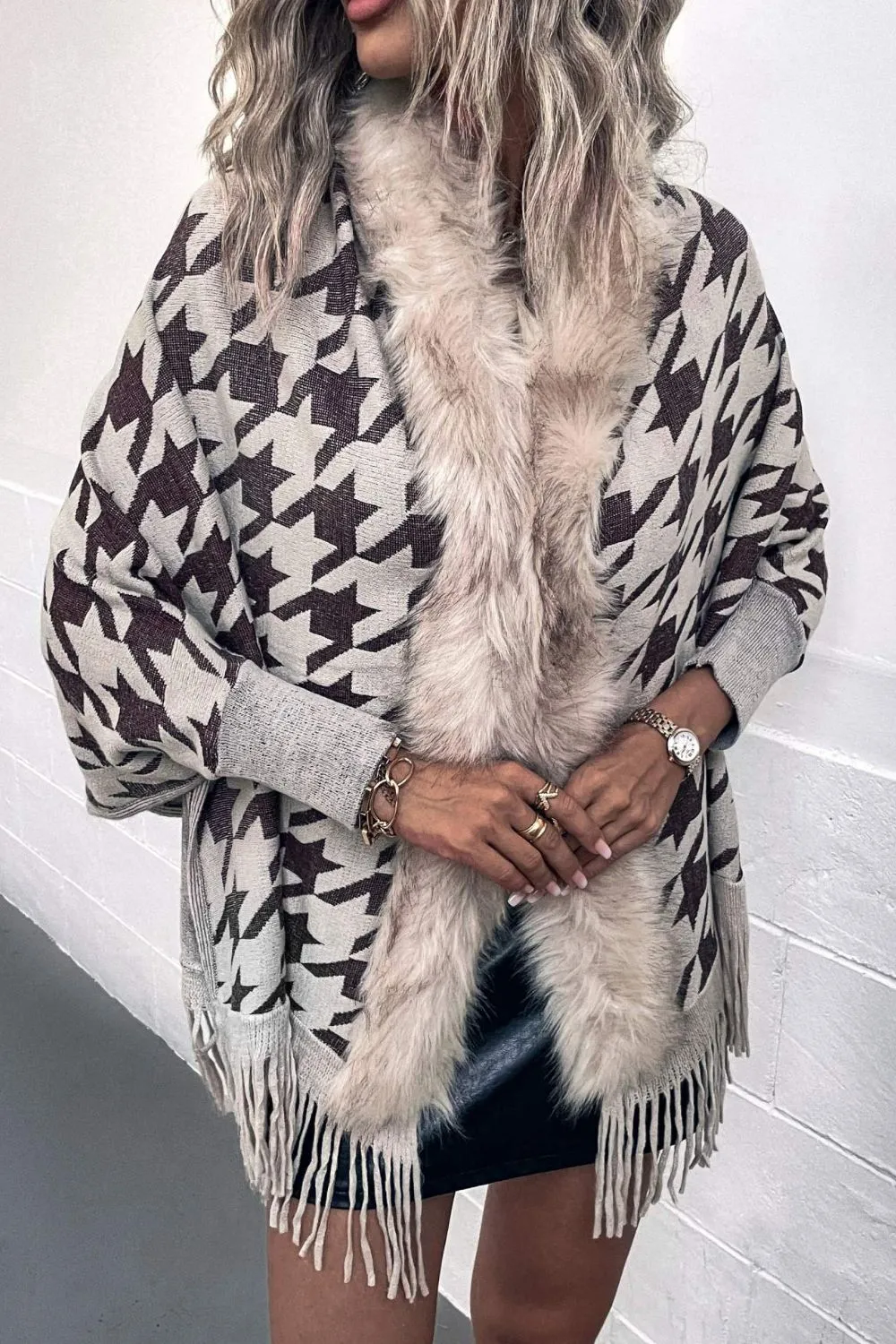 Houndstooth Fringe Hem Poncho sold by Charming Charlie product image thumbnail 3