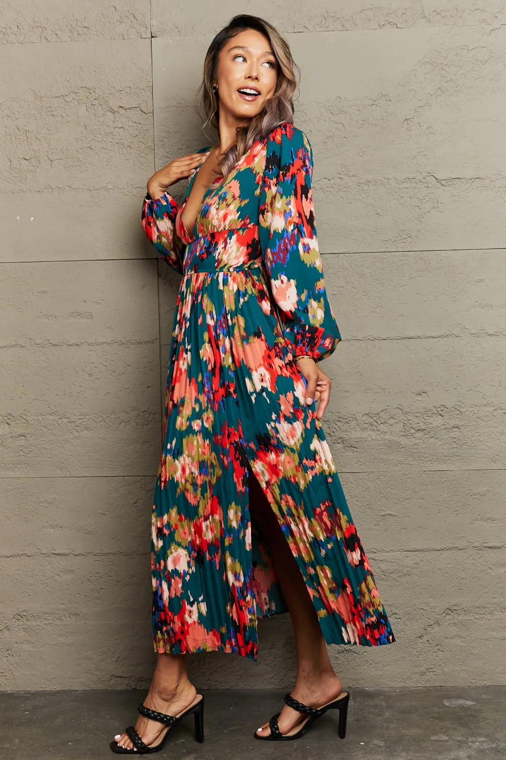 Printed Deep V Slit Pleated Dress sold by Charming Charlie product image thumbnail 3