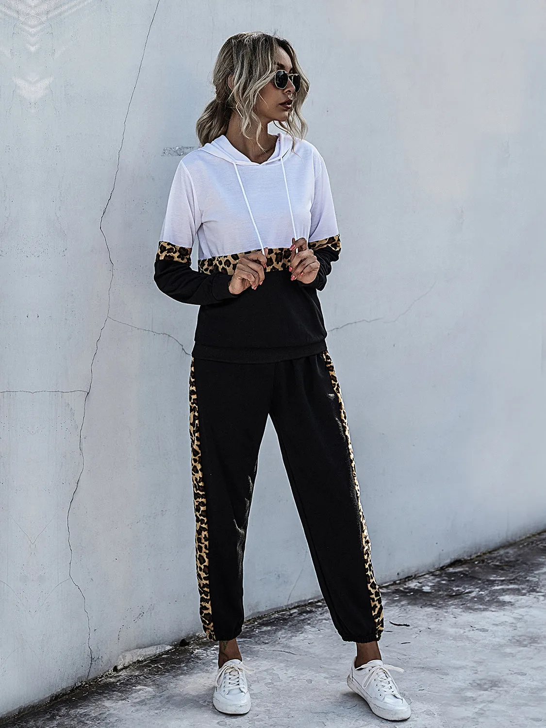 Perfee Contrast Long Sleeve Hooded Top and Joggers Set sold by Charming Charlie product image thumbnail 4
