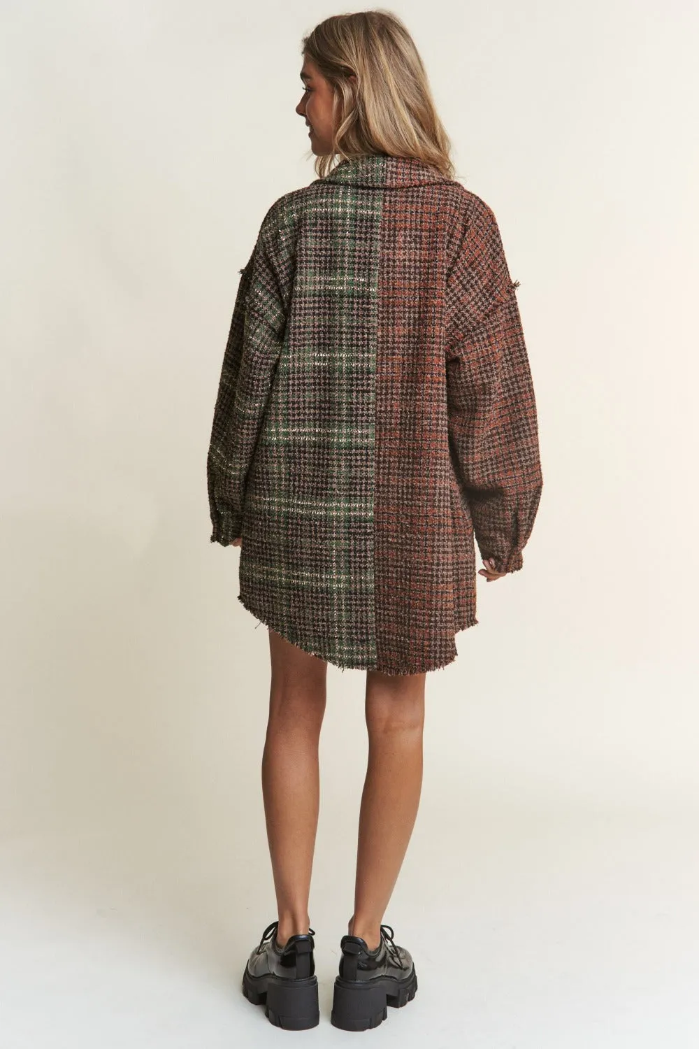 J.NNA Snap Down Tweed Plaid Contrast Longline Shacket sold by Charming Charlie product image thumbnail 4