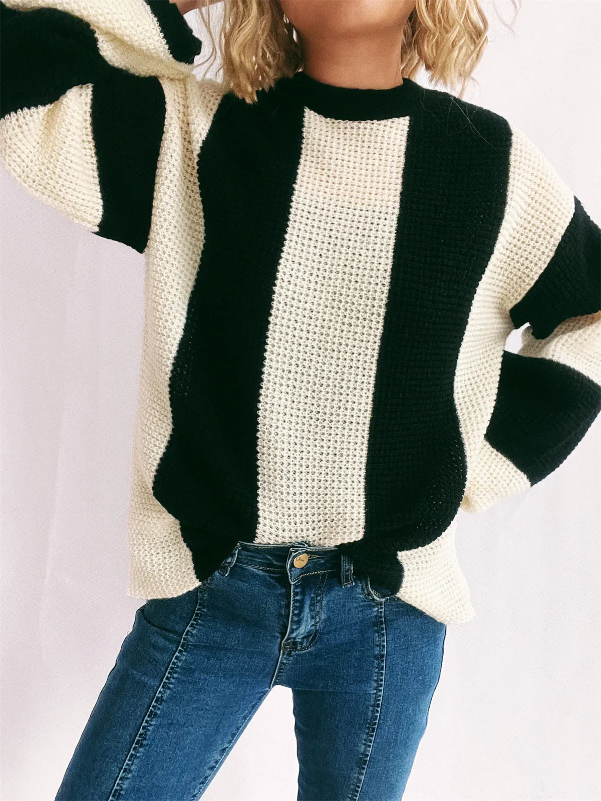 Color Block Round Neck Long Sleeve Sweater sold by Charming Charlie product image thumbnail 4