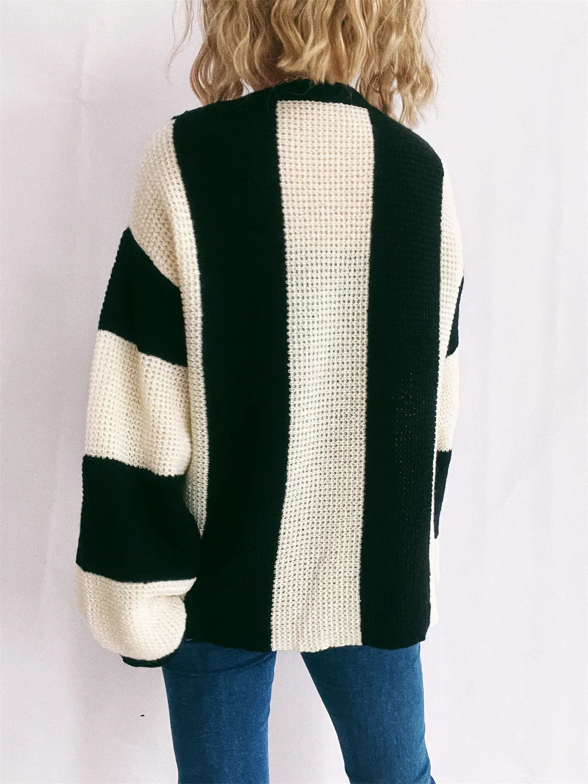 Color Block Round Neck Long Sleeve Sweater sold by Charming Charlie product image thumbnail 2